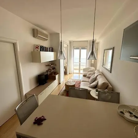 Fronte Mare Con Piscina Apartment Lido di Jesolo