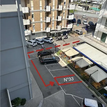 Fronte Mare Con Piscina * Lido di Jesolo